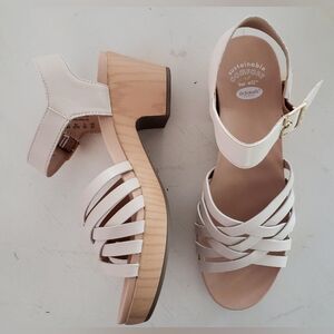 Dr Scholl's Platform Sandals, Size 9,  never used